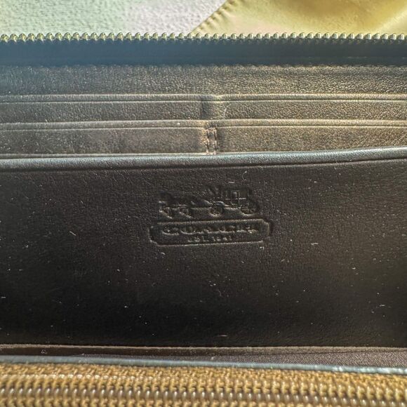 Y2K Coach Horse & Carriage Logo Wallet - Brown Signature C Monogram - Picture 9 of 11